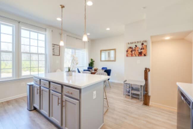 Building Photo - UPSCALE 3 BEDROOM 3.5 BATH HOME IS AVAILABLE NOW IN UPPER MARLBORO!