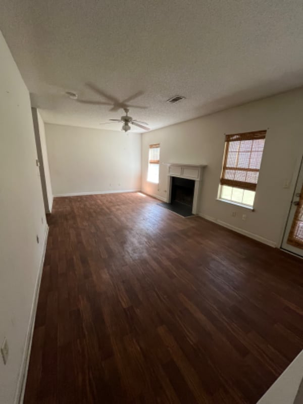 Building Photo - 5420 Sapphire Cir