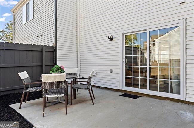 Building Photo - 1858 Shenandoah Valley Ln