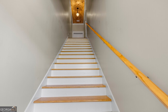 Building Photo - 958 Church St