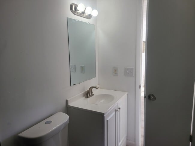 Building Photo - 6945 Cinderella Rd