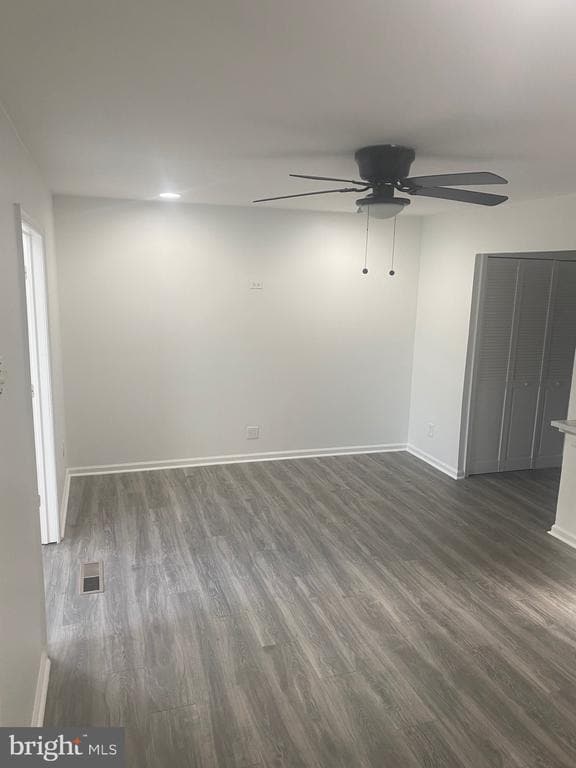 Building Photo - 5 Farragut Ct