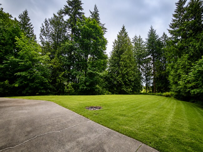 Building Photo - Private Arlington Retreat