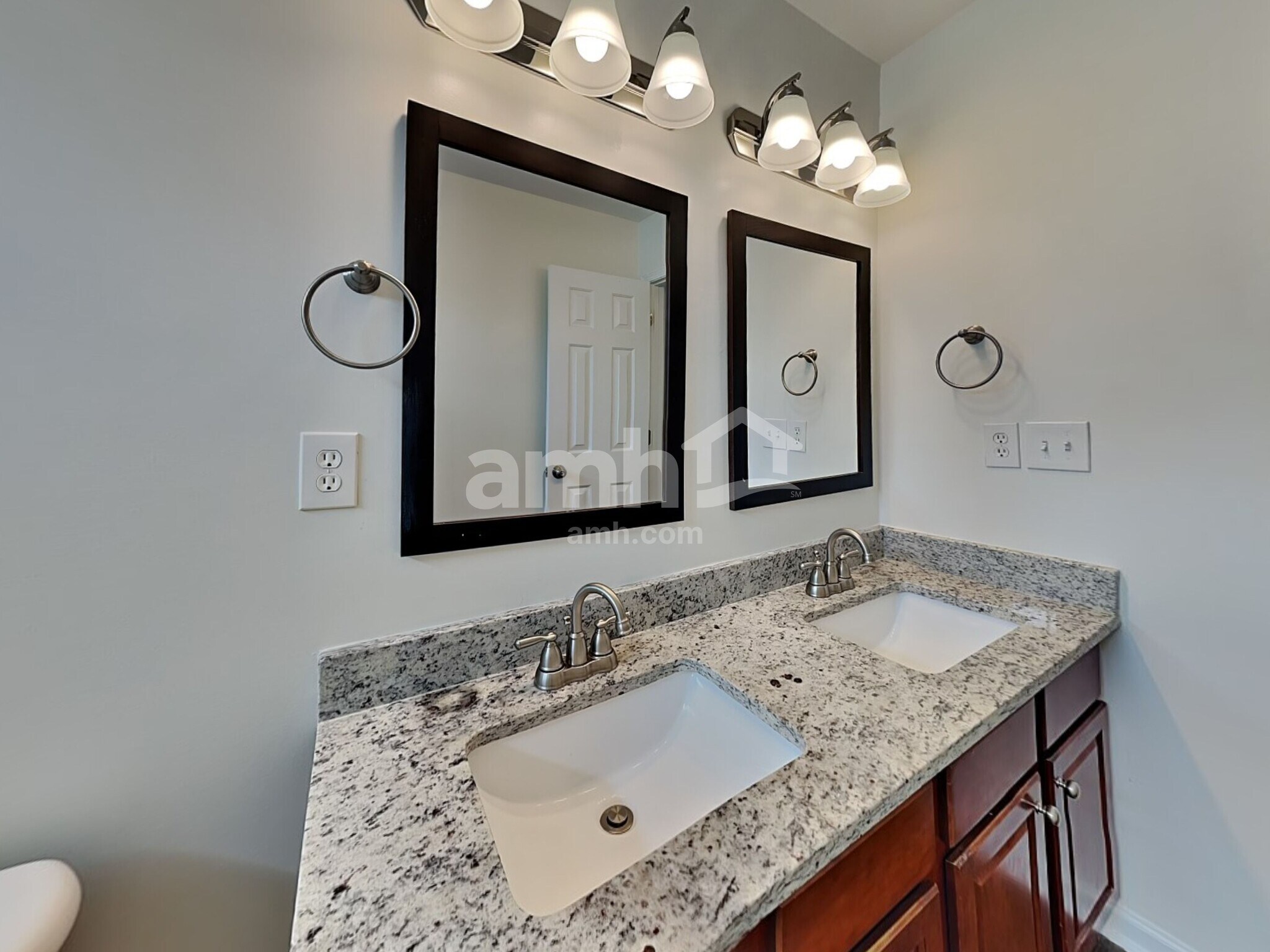 Building Photo - 7305 Ethans Way
