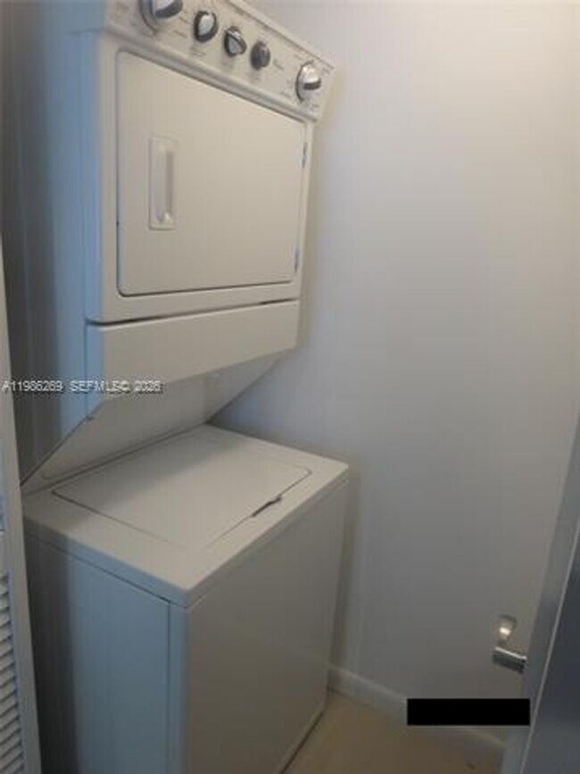 Building Photo - 244 Biscayne Blvd