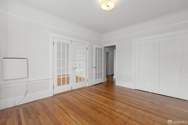 Building Photo - 1166 S Van Ness Ave