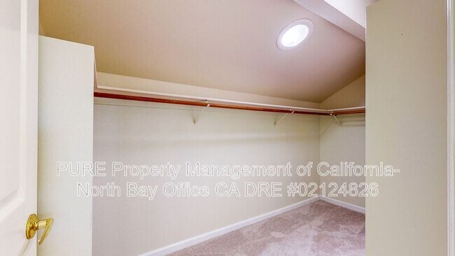 Building Photo - 2003 Jackrabbit Ct