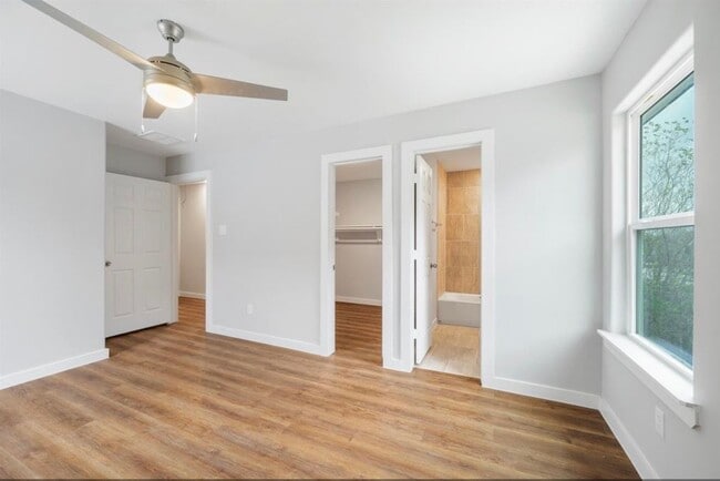 Building Photo - 6617 Bacher St