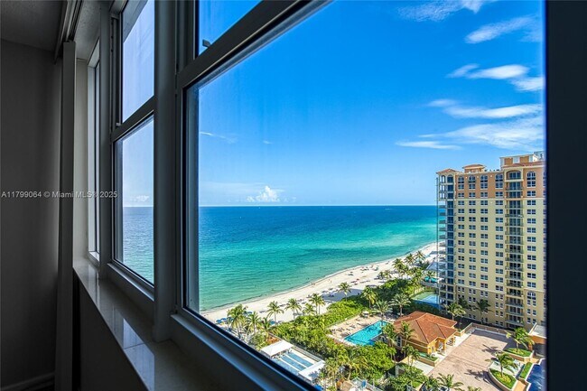 Building Photo - 2030 S Ocean Dr