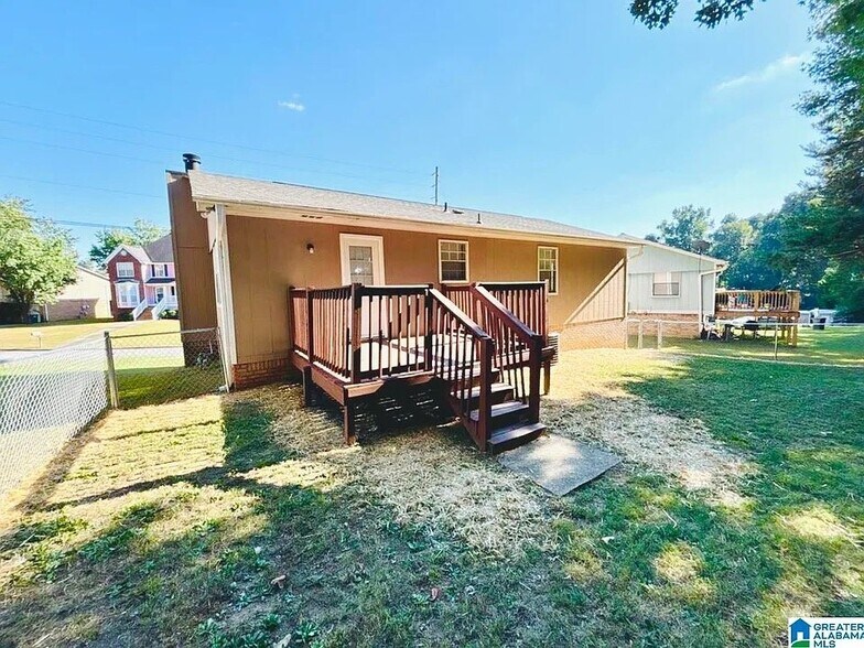 Building Photo - 6915 Eagle Ridge Dr