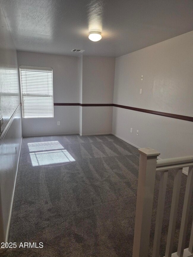 Building Photo - 3020 W Cavalry Dr