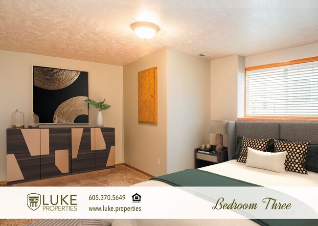 Building Photo - 3116 E Bragstad Dr