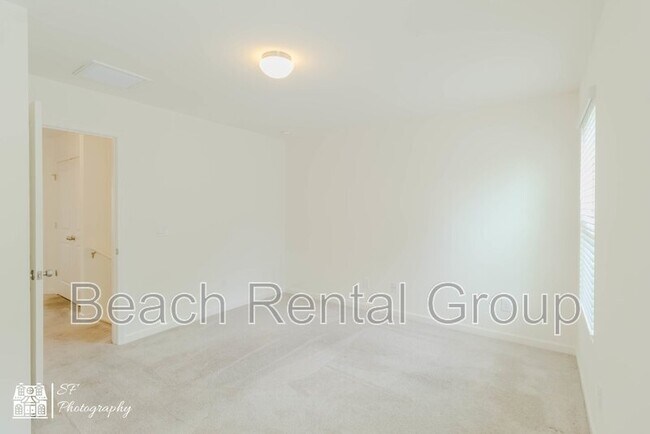 Building Photo - 206 Banbury Ln