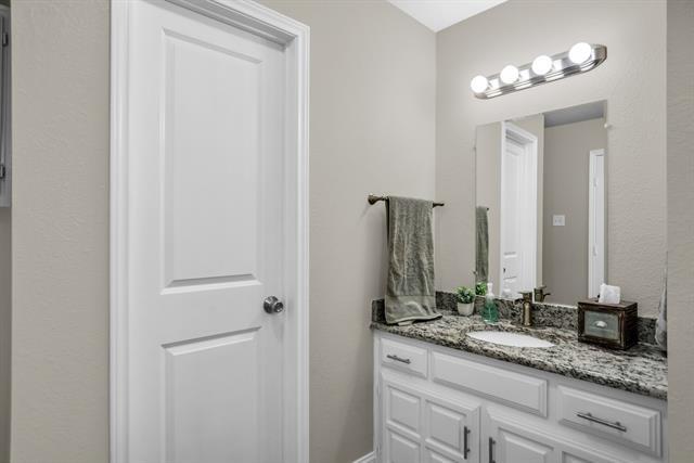 Building Photo - 5902 Fawn Valley Ln