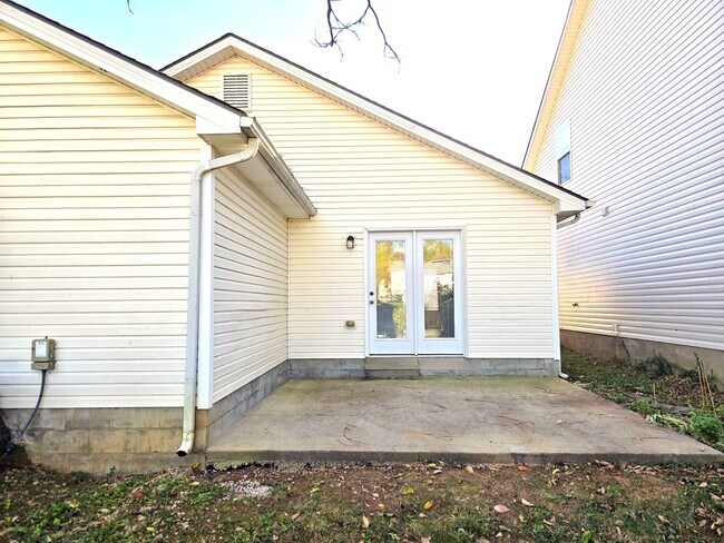 Building Photo - 3 Bedroom Ranch in Great Acres 251024