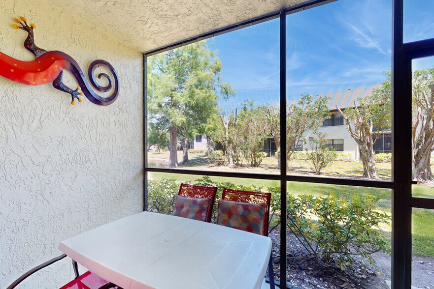 Building Photo - 4510 47th Ave W