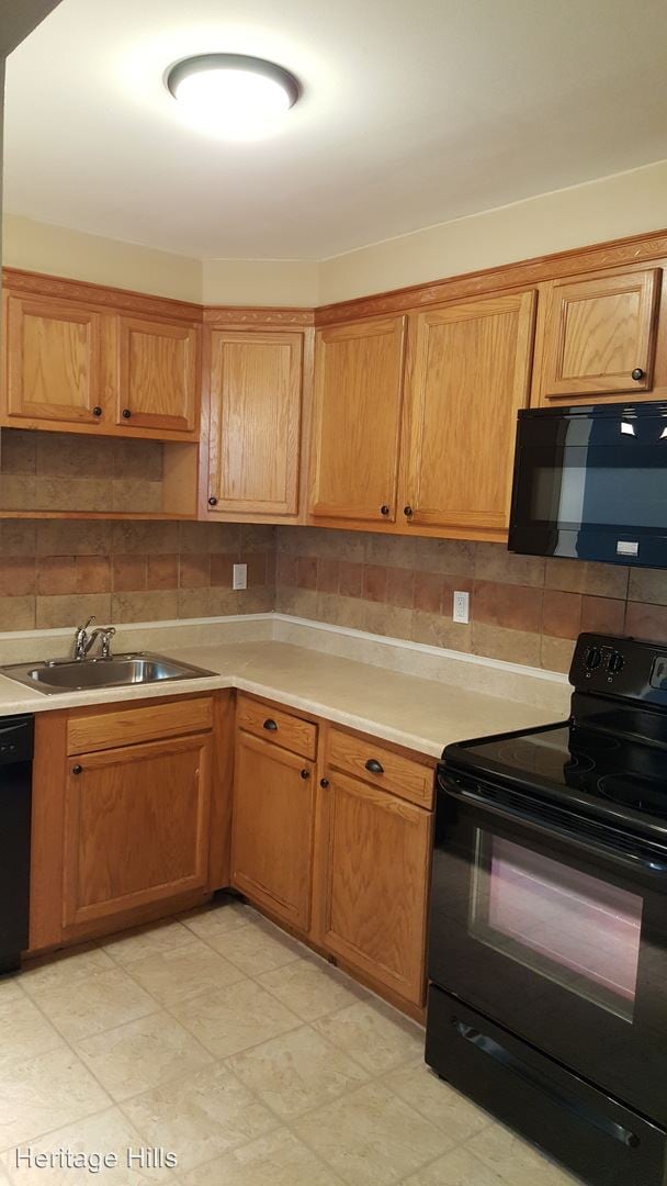 Building Photo - 600 Canal St