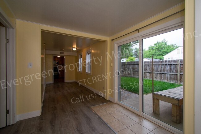 Building Photo - Updated Garden Level Apartment in Central ...