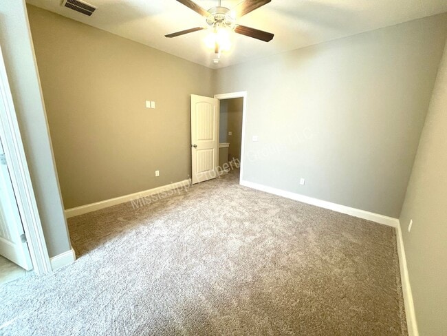 Building Photo - 4BD/4.5BA FOR RENT - Only Through 7/18/2024