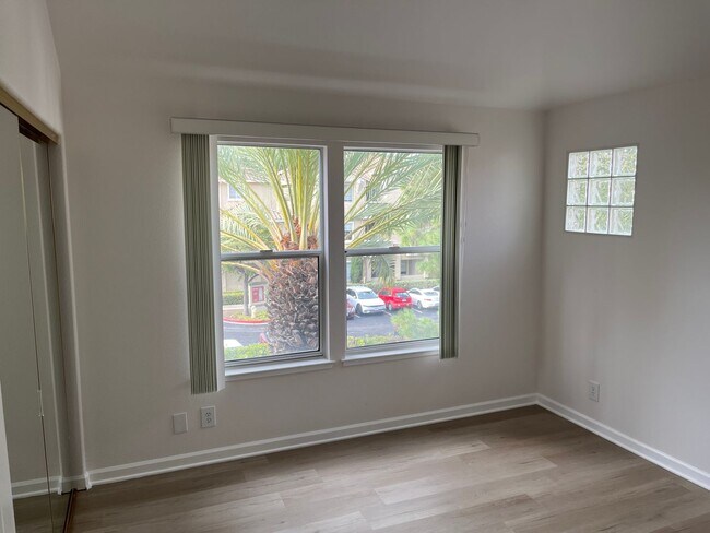 Building Photo - Remodeled Townhome in the Heart of Cupertino!