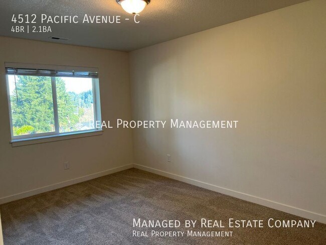 Building Photo - 4512 Pacific Ave