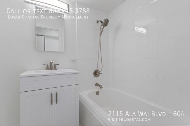 Building Photo - 2115 Ala Wai Blvd