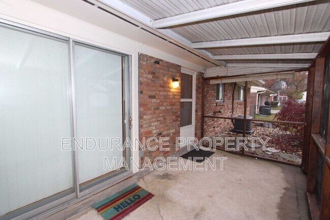 Building Photo - 1184 Holz Ave