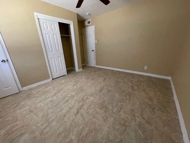 Building Photo - Charming, Newly Renovated Home in a Prime El Paso Location!