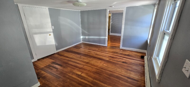 Building Photo - 129 Essex Ave