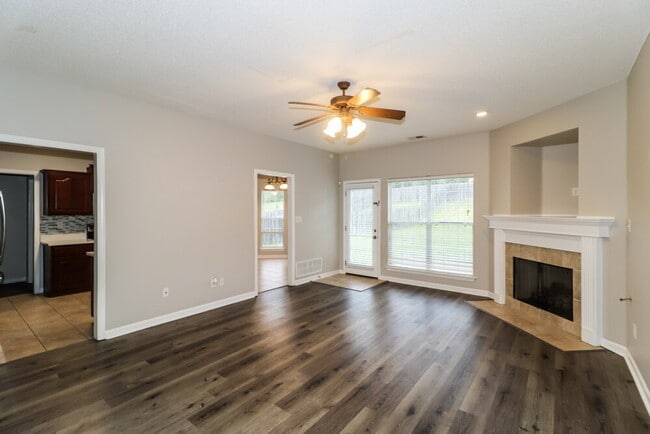 Building Photo - 246 Fairway Trace Dr