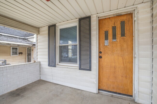 Building Photo - 1843 Ohio Ave