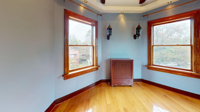 Building Photo - 161 Park Hill Ave
