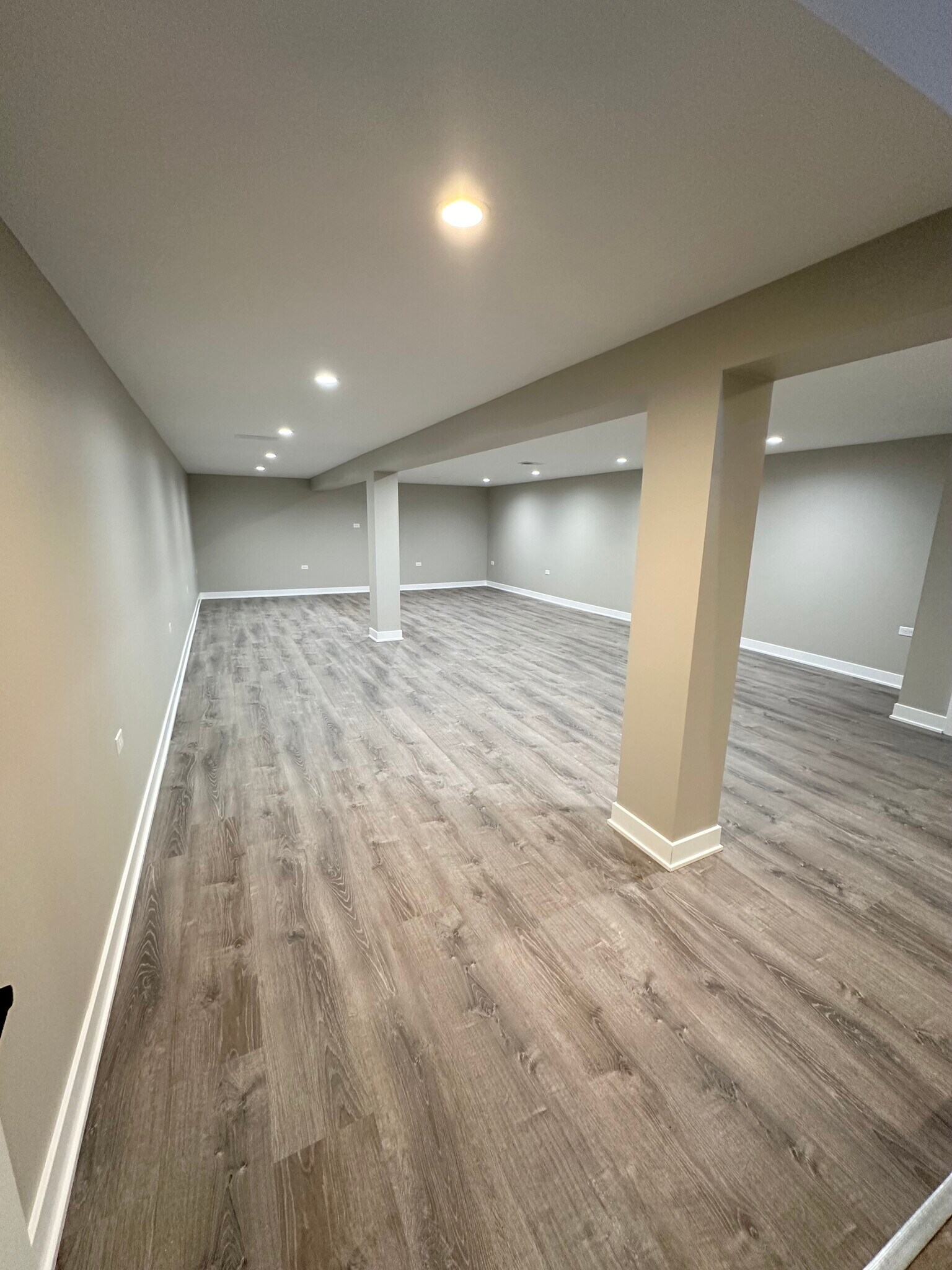 Building Photo - 2049 Hagen Ln