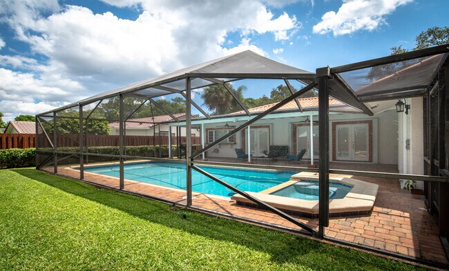 Building Photo - 20777 Soneto Dr