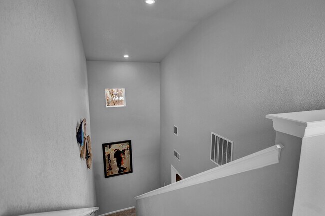 Building Photo - 12121 W 57th Dr