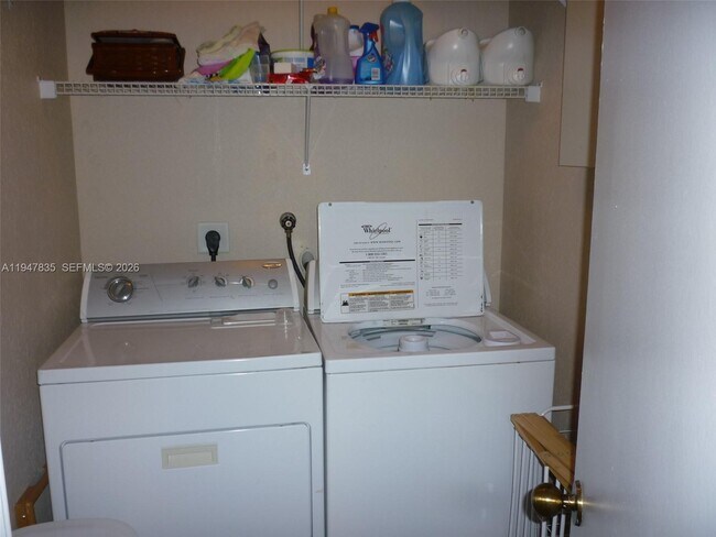 Building Photo - 644 Conservation Dr