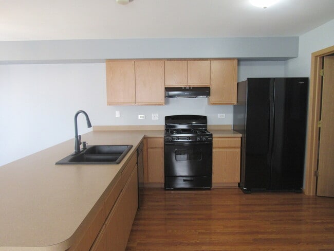 Building Photo - 25200 Faraday Rd