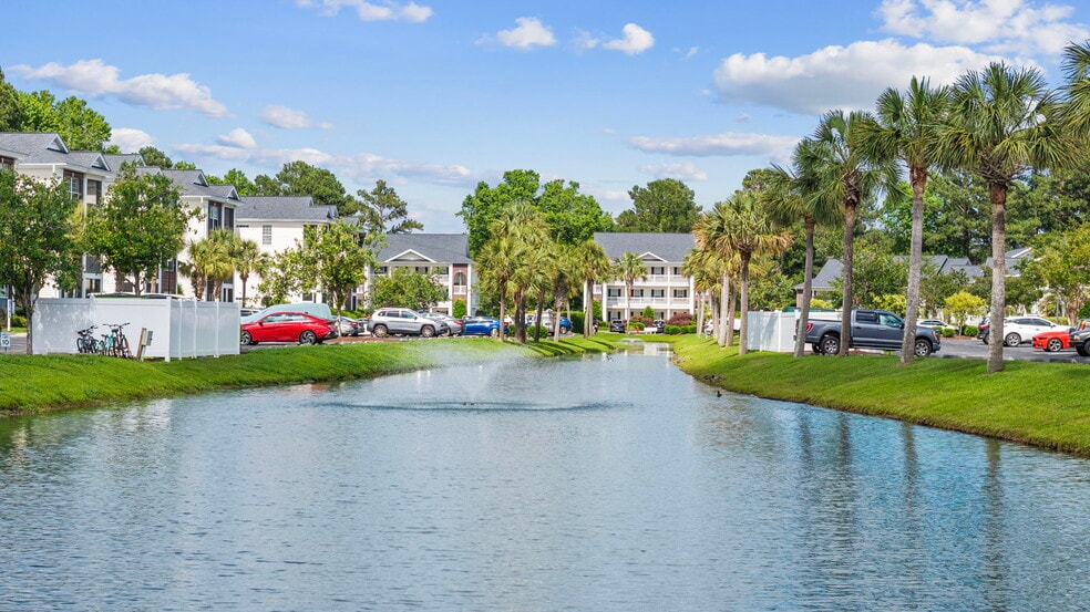 Building Photo - 1234 River Oaks Dr