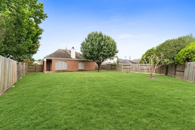 Building Photo - 12214 Elk Meadow Dr