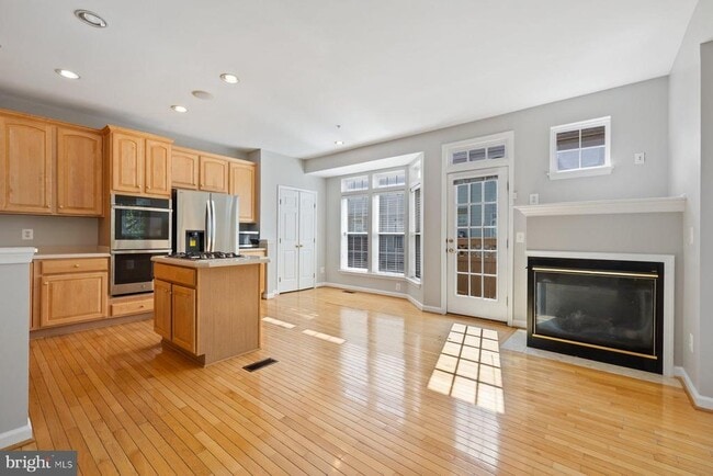 Building Photo - 726 Catts Tavern Dr