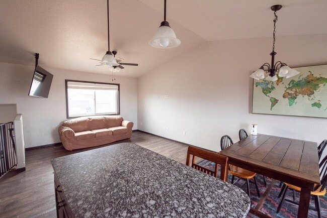 Building Photo - 1240 Kodiak Dr