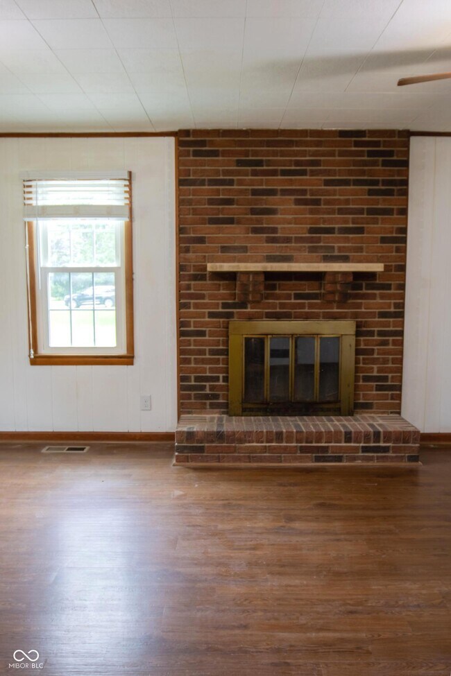 Building Photo - 1444 N Mill Creek Rd