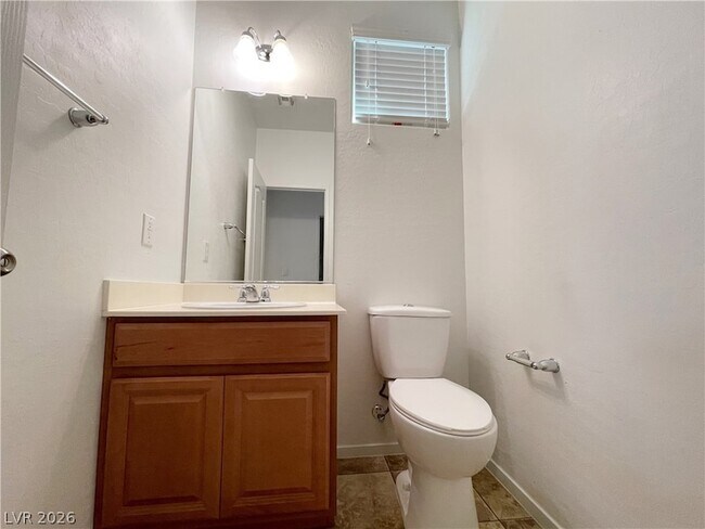 Building Photo - 7622 Jasmine Falls Dr