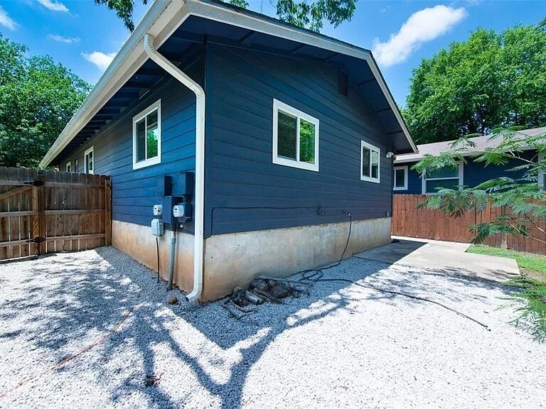 Building Photo - 7107 Dan Jean Dr
