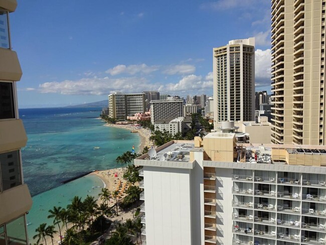 Building Photo - 2500 Kalakaua Ave