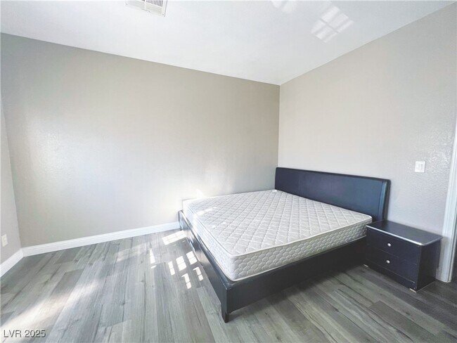 Building Photo - 5230 Monterey Park Cir