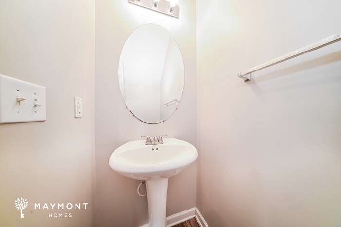 Building Photo - 1736 Broad River Rd