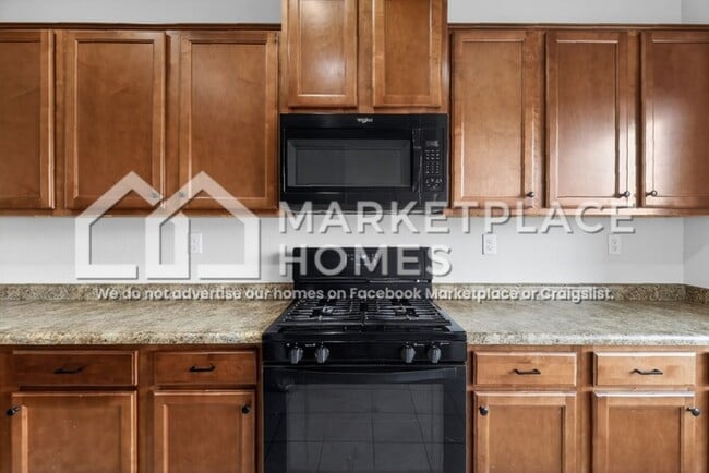 Building Photo - 9808 Farinosa Ave SW