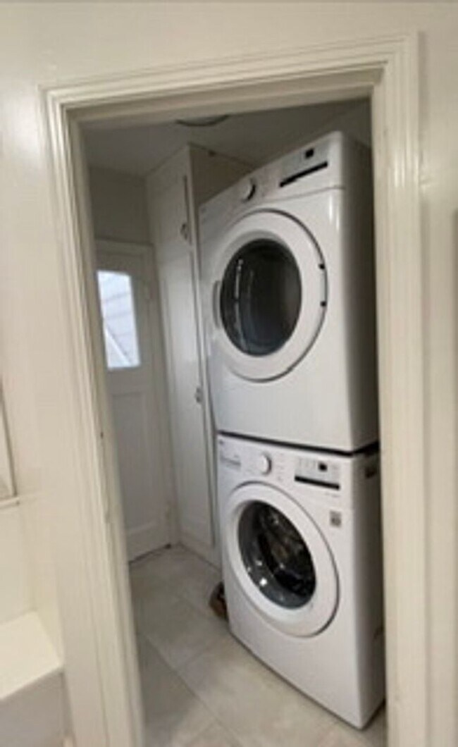 Building Photo - 38-40 15th Avenue