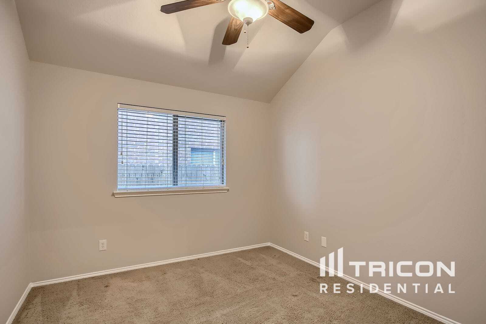 Building Photo - 9007 Water Oak Dr